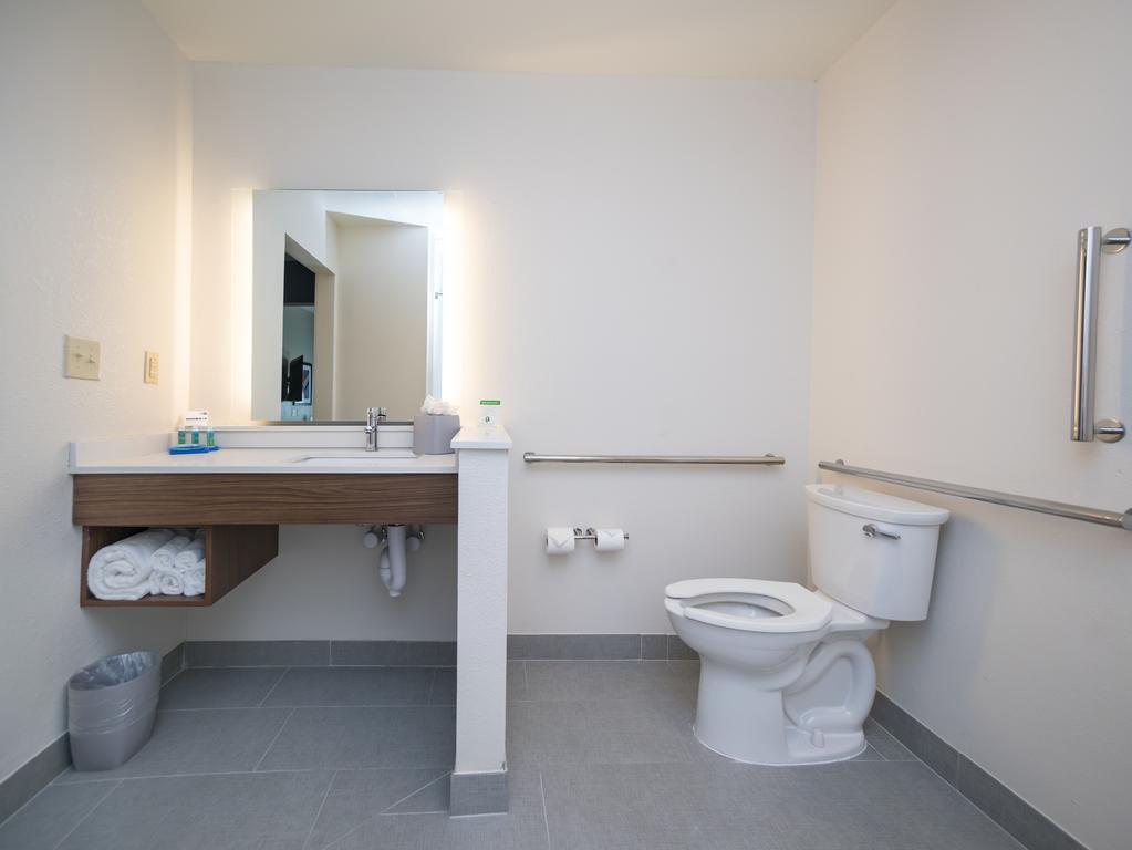 Holiday Inn Express & Suites - Southaven Central - Memphis By Ihg Номер фото
